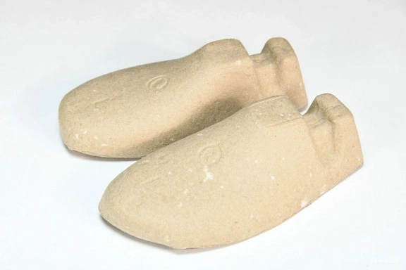 Stocking Stuffer  LeBron 20  FJ4955-300 Nike 0318